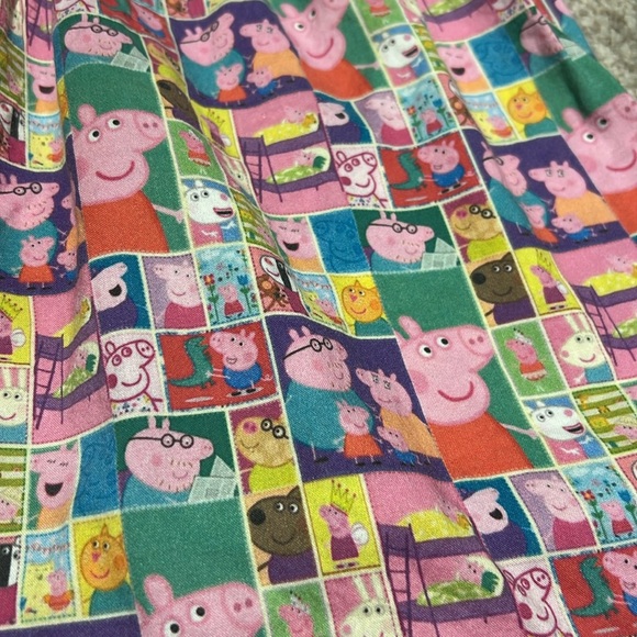 Custom Peppa Pig dress - Picture 2 of 3